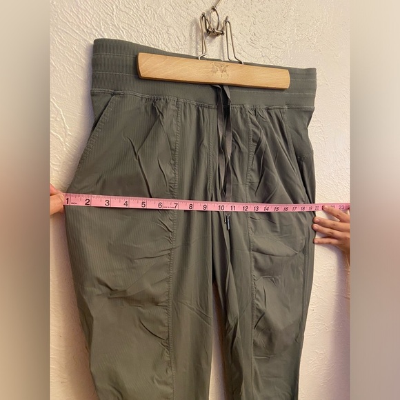 Lululemon Dance Studio Jogger - Picture 12 of 14